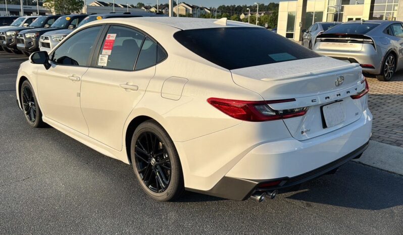 New 2025 Toyota Camry SE 2.5L White full