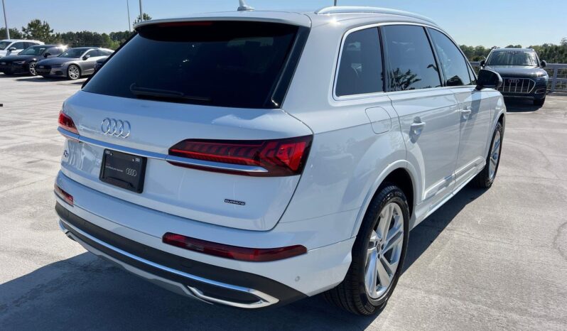 Certified Used 2024 Audi Q7 Premium full