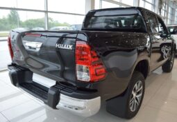 2019 Toyota Hilux 2.4L Double Cabin full