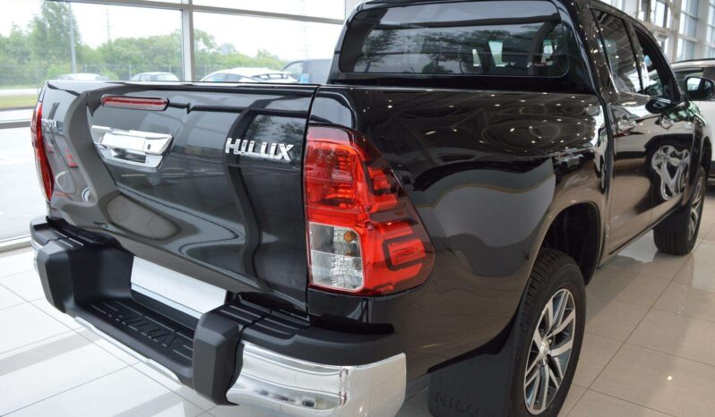 2019 Toyota Hilux 2.4L Double Cabin full
