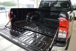 2019 Toyota Hilux 2.4L Double Cabin full