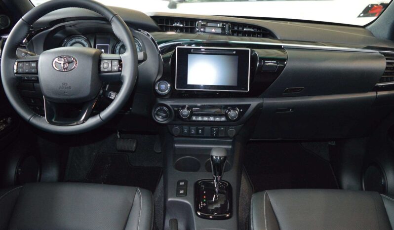 2019 Toyota Hilux 2.4L Double Cabin full