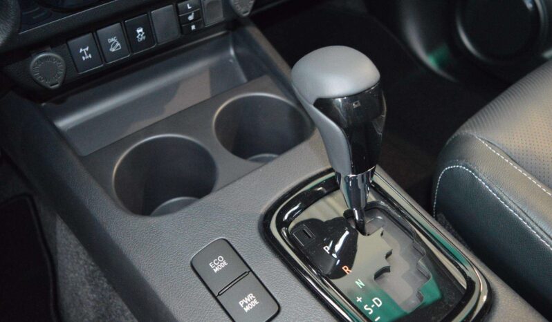 2019 Toyota Hilux 2.4L Double Cabin full
