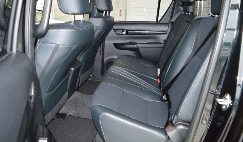 2019 Toyota Hilux 2.4L Double Cabin full