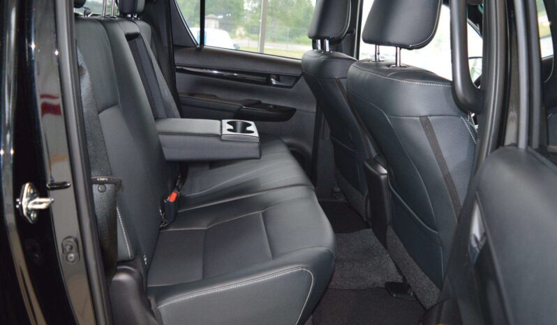 2019 Toyota Hilux 2.4L Double Cabin full