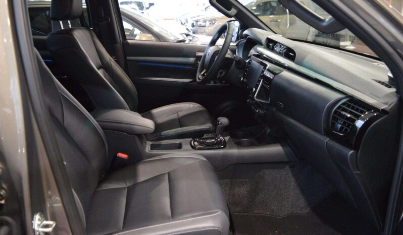 2023 Toyota Hilux 2.8L 4WD full