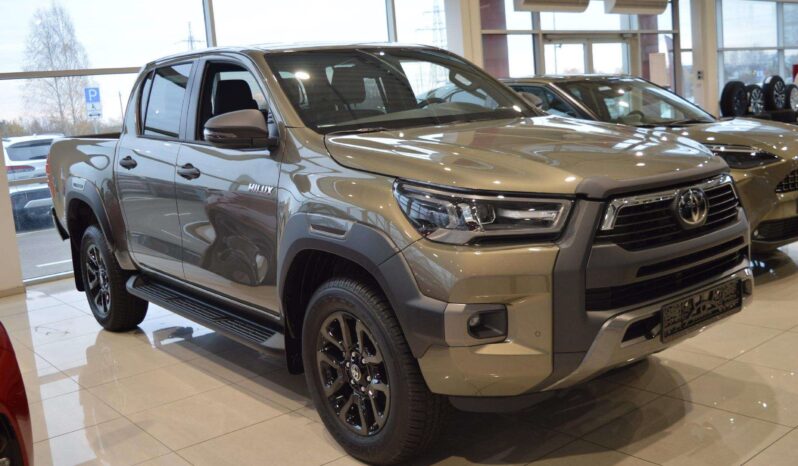 2023 Toyota Hilux 2.8L 4WD full