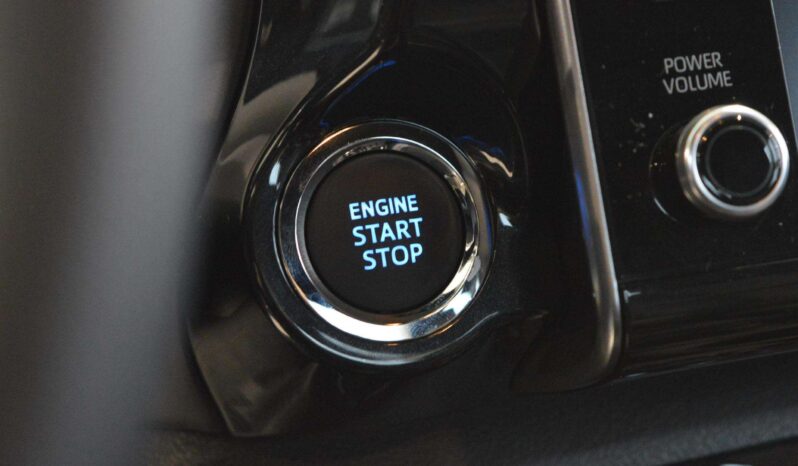 2023 Toyota Hilux 2.8L 4WD full