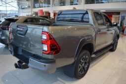 2023 Toyota Hilux 2.8L 4WD full
