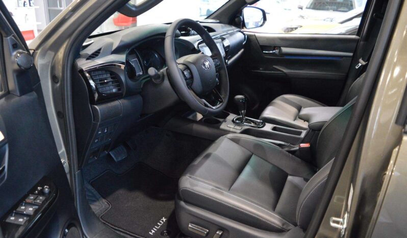 2023 Toyota Hilux 2.8L 4WD full