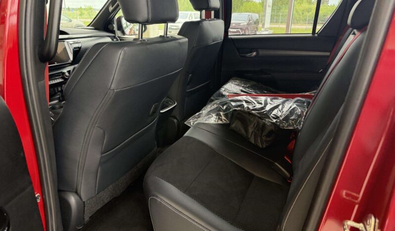 New 2025 Toyota Hilux GR Sport 2.8L 4X4 full