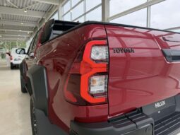 New 2025 Toyota Hilux GR Sport 2.8L 4X4 full