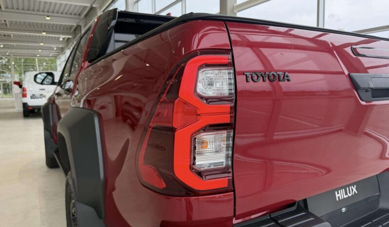 New 2025 Toyota Hilux GR Sport 2.8L 4X4 full