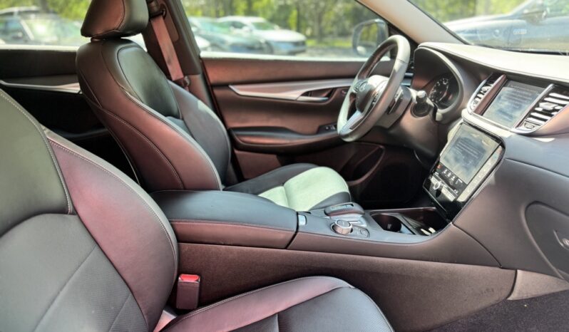 2023 INFINITI QX50 LUXE FWD full