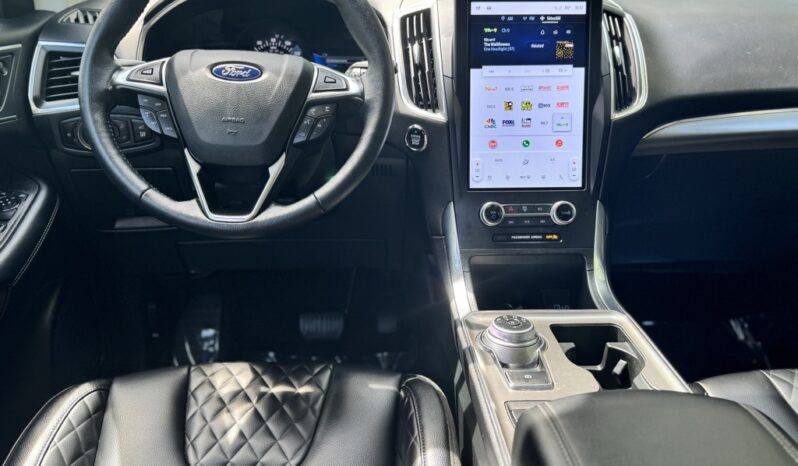 2024 Ford Edge Titanium full