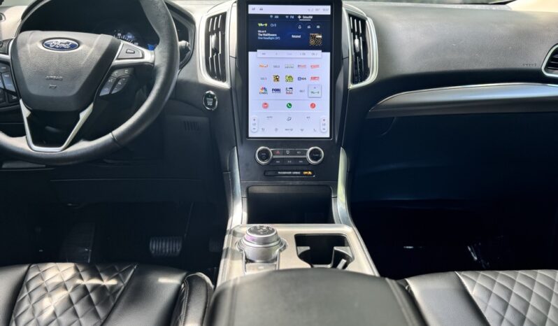 2024 Ford Edge Titanium full