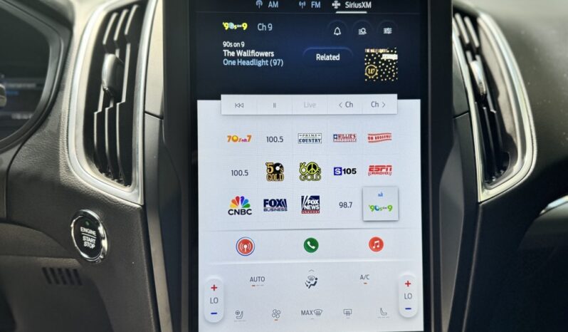 2024 Ford Edge Titanium full