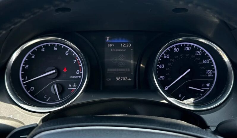 2019 Toyota Camry SE full