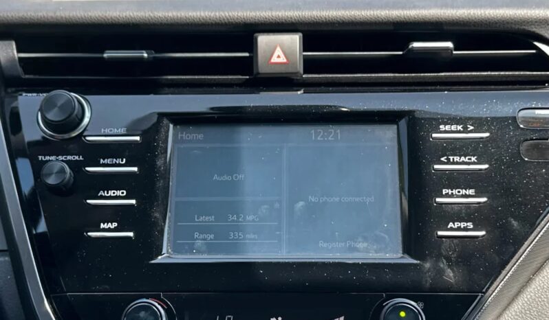2019 Toyota Camry SE full