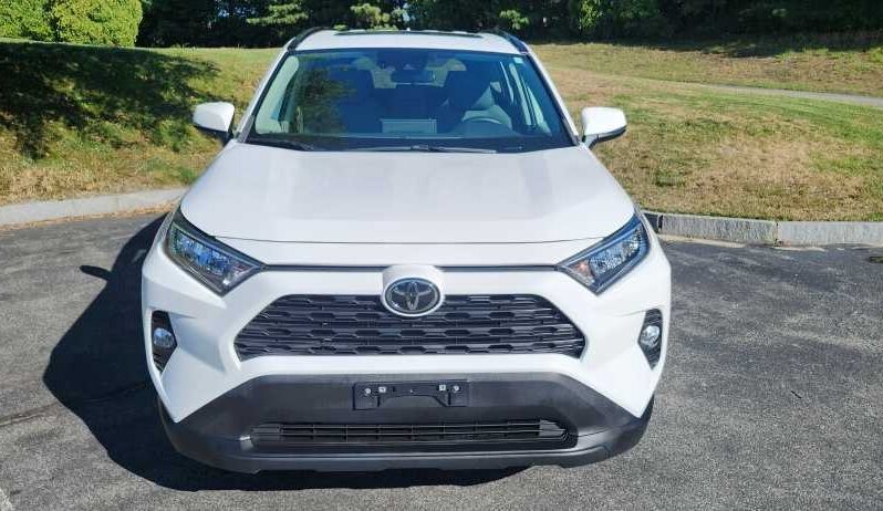 2021 Toyota RAV4 XLE full