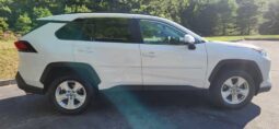 2021 Toyota RAV4 XLE full
