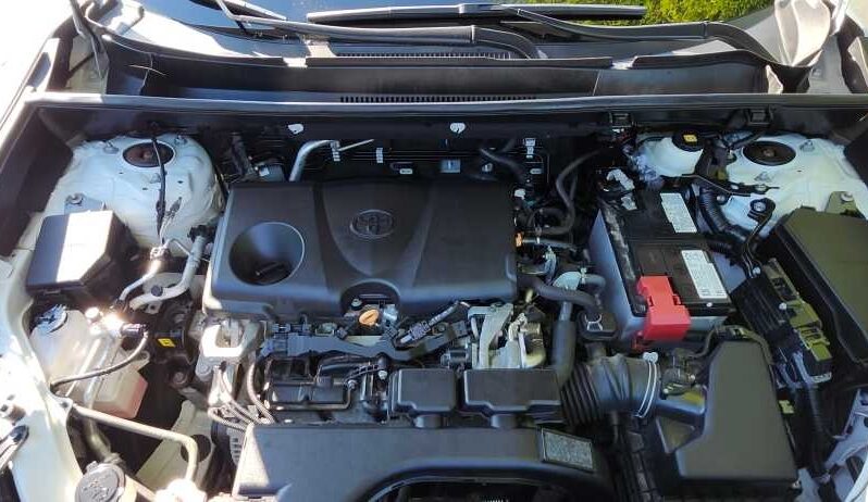 2021 Toyota RAV4 XLE full