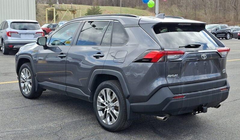 2021 Toyota RAV4 XLE Premium AWD full