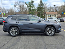 2021 Toyota RAV4 XLE Premium AWD full