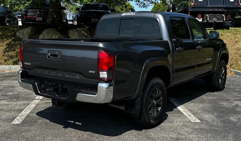 2022 Toyota Tacoma SR5 full