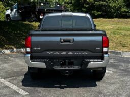 2022 Toyota Tacoma SR5 full