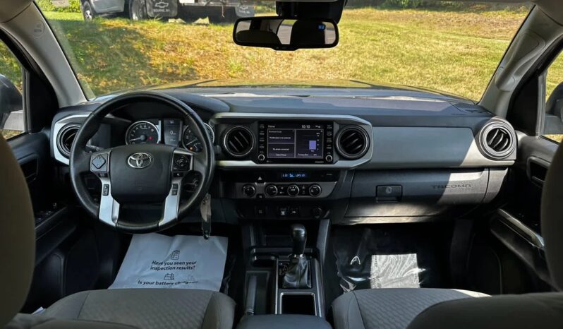 2022 Toyota Tacoma SR5 full