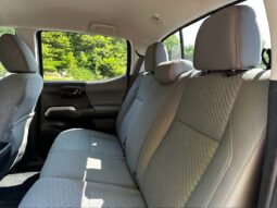 2022 Toyota Tacoma SR5 full