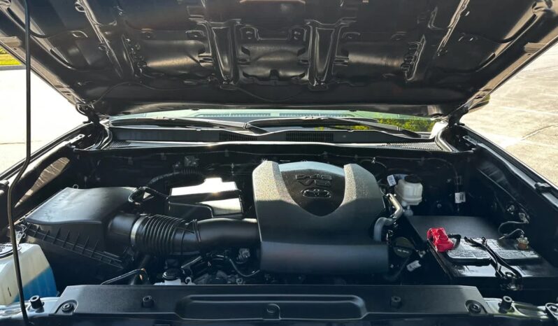 2022 Toyota Tacoma SR5 full