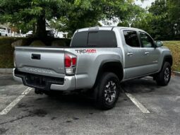 Certified 2022 Toyota Tacoma TRD Off Road full