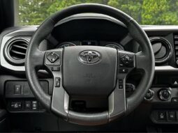 Certified 2022 Toyota Tacoma TRD Off Road full