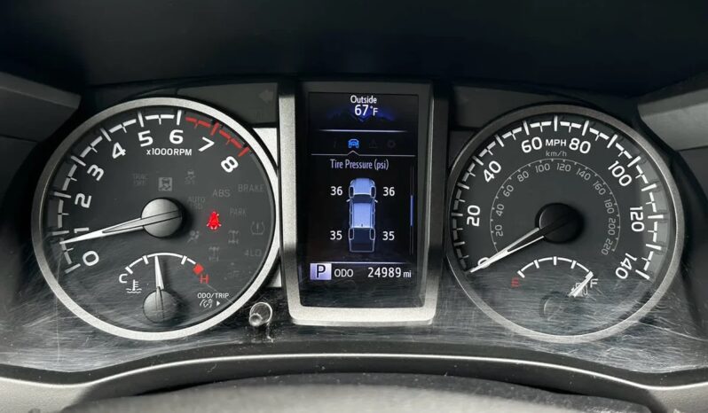 Certified 2022 Toyota Tacoma TRD Off Road full