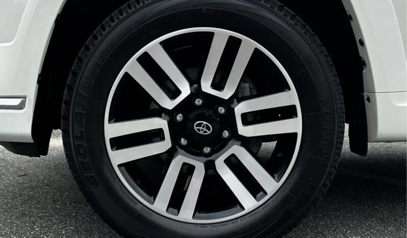 2023 Toyota 4Runner Limited full