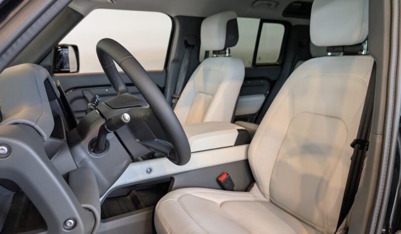New 2025 Land Rover Defender 110 X-Dynamic SE full