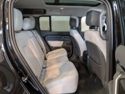 New 2025 Land Rover Defender 110 X-Dynamic SE full