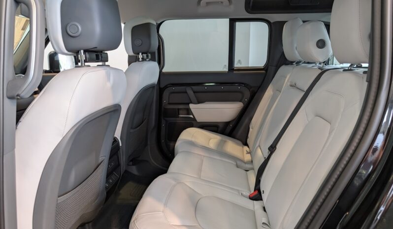 New 2025 Land Rover Defender 110 X-Dynamic SE full