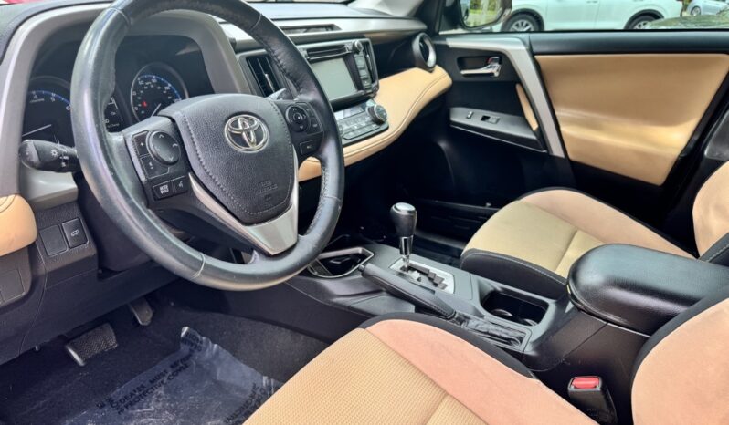 2018 Toyota RAV4 XLE full