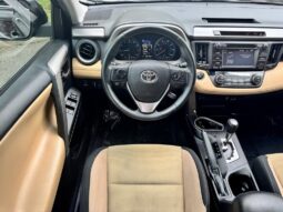 2018 Toyota RAV4 XLE full