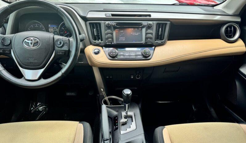 2018 Toyota RAV4 XLE full