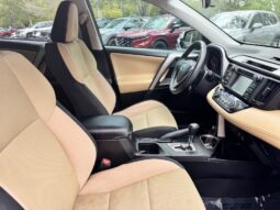 2018 Toyota RAV4 XLE full