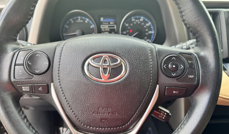 2018 Toyota RAV4 XLE full