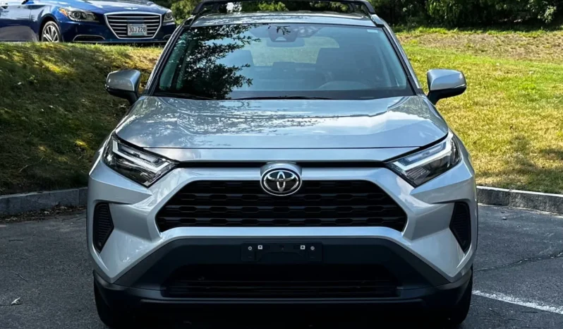 2022 Toyota RAV4 XLE AWD full