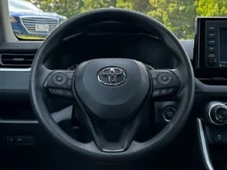 2022 Toyota RAV4 XLE AWD full