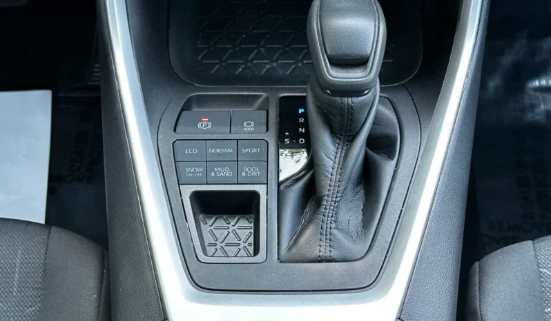 2022 Toyota RAV4 XLE AWD full