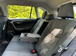 2022 Toyota RAV4 XLE AWD full