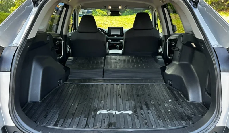 2022 Toyota RAV4 XLE AWD full